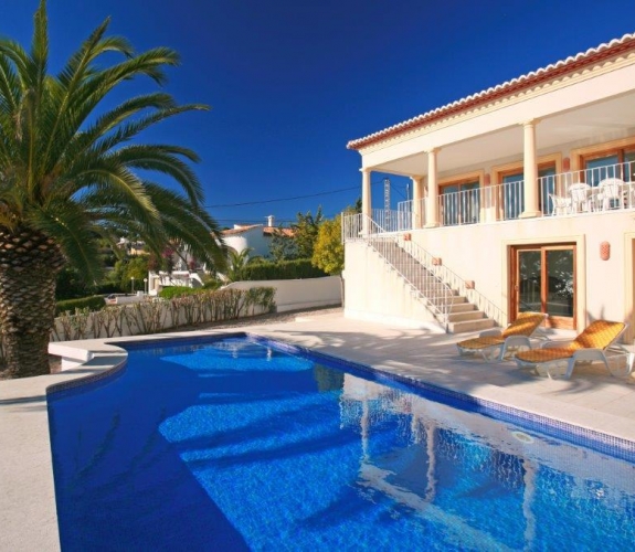 COSTA BLANCA >> MORAIRA >CAP BLANC -  Front line to the sea luxury villa with 4 bedrooms an...