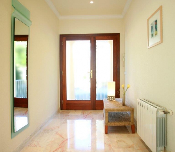 COSTA BLANCA >> MORAIRA >CAP BLANC -  Front line to the sea luxury villa with 4 bedrooms an...