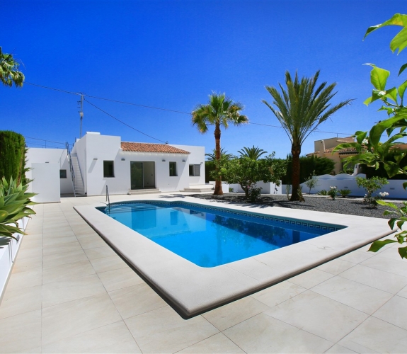 COSTA BLANCA >> BENISSA> BUENAVISTA - renoverede villa med 3 soveværelser og pool på en pla...