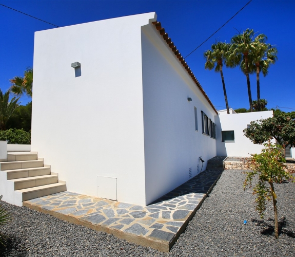 COSTA BLANCA >> BENISSA> BUENAVISTA - renoverede villa med 3 soveværelser og pool på en pla...