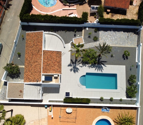 COSTA BLANCA >> BENISSA> BUENAVISTA - renoverede villa med 3 soveværelser og pool på en pla...