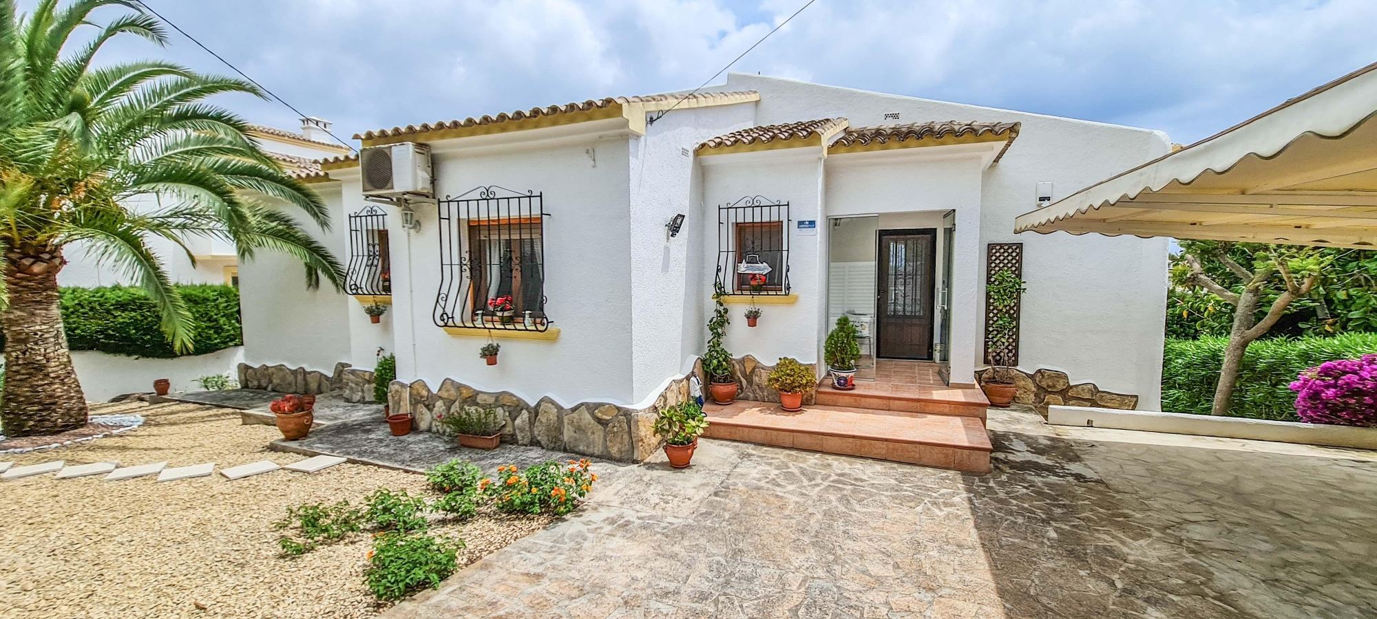 MORAIRA > LA COMETA within walking distance to town and beaches