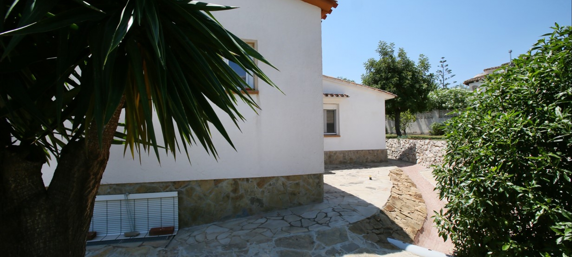 Benimeit, Moraira, Costa Blanca completely refurbished including pool and barbeque area.