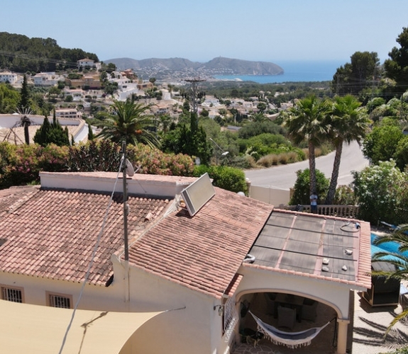 Benissa - Montemar with sea views and private swimming pool.