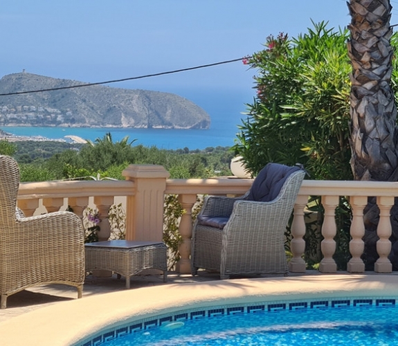 Benissa - Montemar with sea views and private swimming pool.