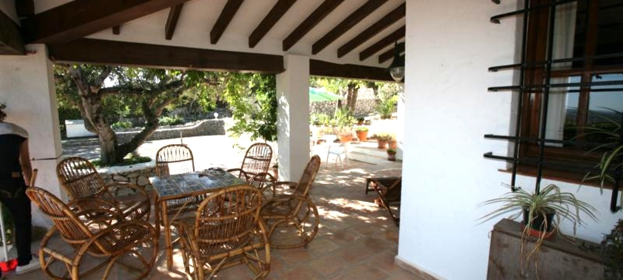 Country house for sale in partida Collado, Benissa, Costa Blanca with panoramic and distant sea views.