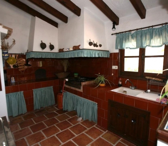 Country house for sale in partida Collado, Benissa, Costa Blanca with panoramic and distant sea view...