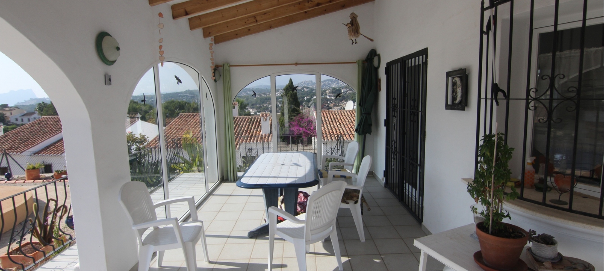 Sea view villa in Pla del Mar for sale, walking distance to Moraira and beaches.