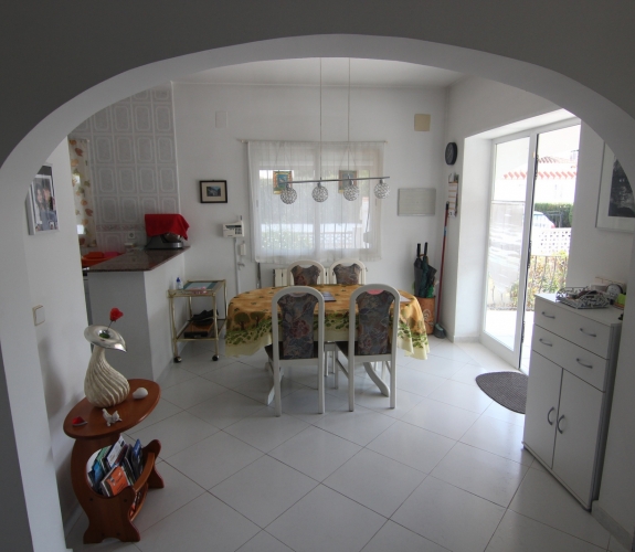 Sea view villa in Pla del Mar for sale, walking distance to Moraira and beaches.