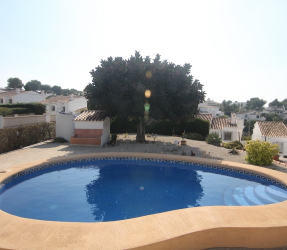 Sea view villa in Pla del Mar for sale, walking distance to Moraira and beaches.