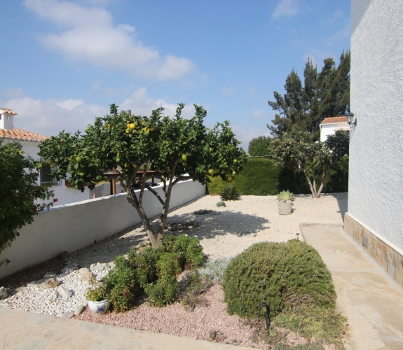 Sea view villa in Pla del Mar for sale, walking distance to Moraira and beaches.