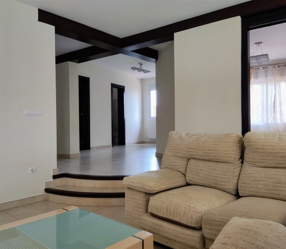 MORAIRA >> PLA DEL MAR - Ibiza style villa withing walking distance to town and beach.