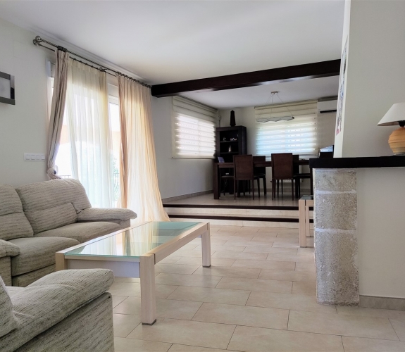 MORAIRA >> PLA DEL MAR - Ibiza style villa withing walking distance to town and beach.