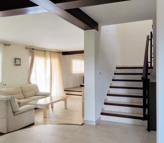 MORAIRA >> PLA DEL MAR - Ibiza style villa withing walking distance to town and beach.