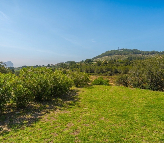 Partida Quisi, Benissa, Costa Blanca med 4 soveværelser og fantastisk panoramaudsigt.