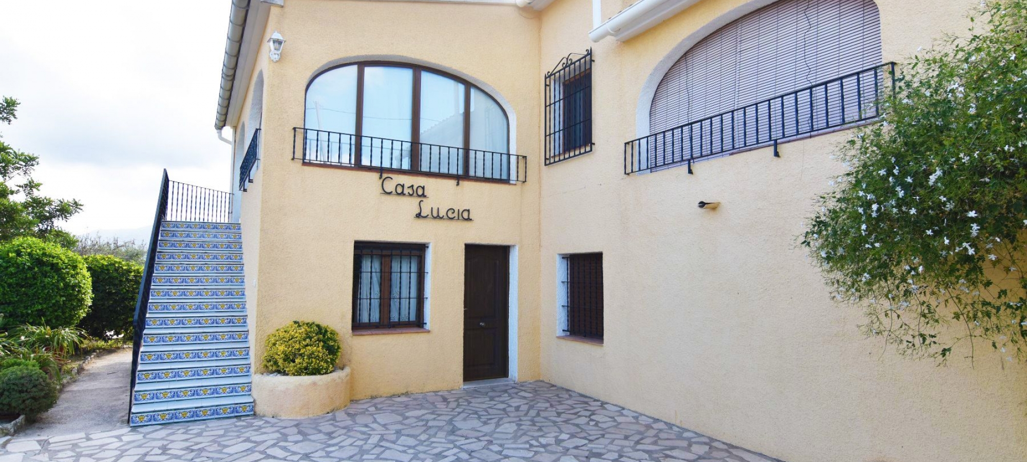 Benissa, Costa Blanca with 5 bedrooms, panoramic views and private swimming pool