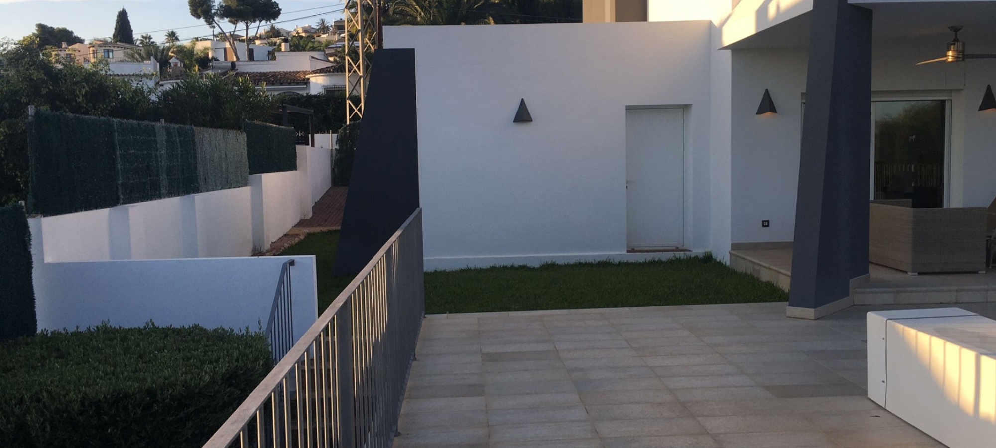 Moderne Villa  med gåafstand til Moraira 3 soveværelser 2 badeværelser 